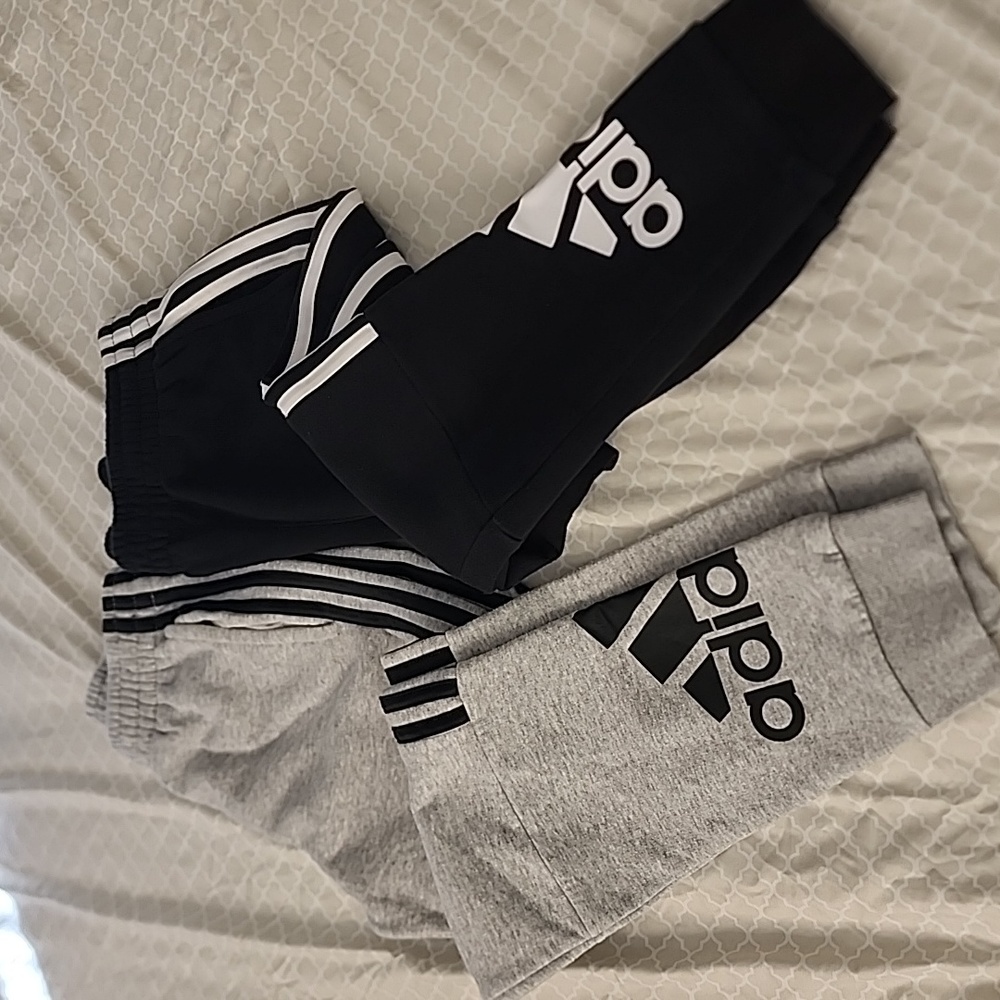 Adidas boys joggers 2pc